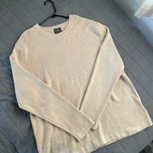 New with Tags. Light Beige H&M Sweater 
XL